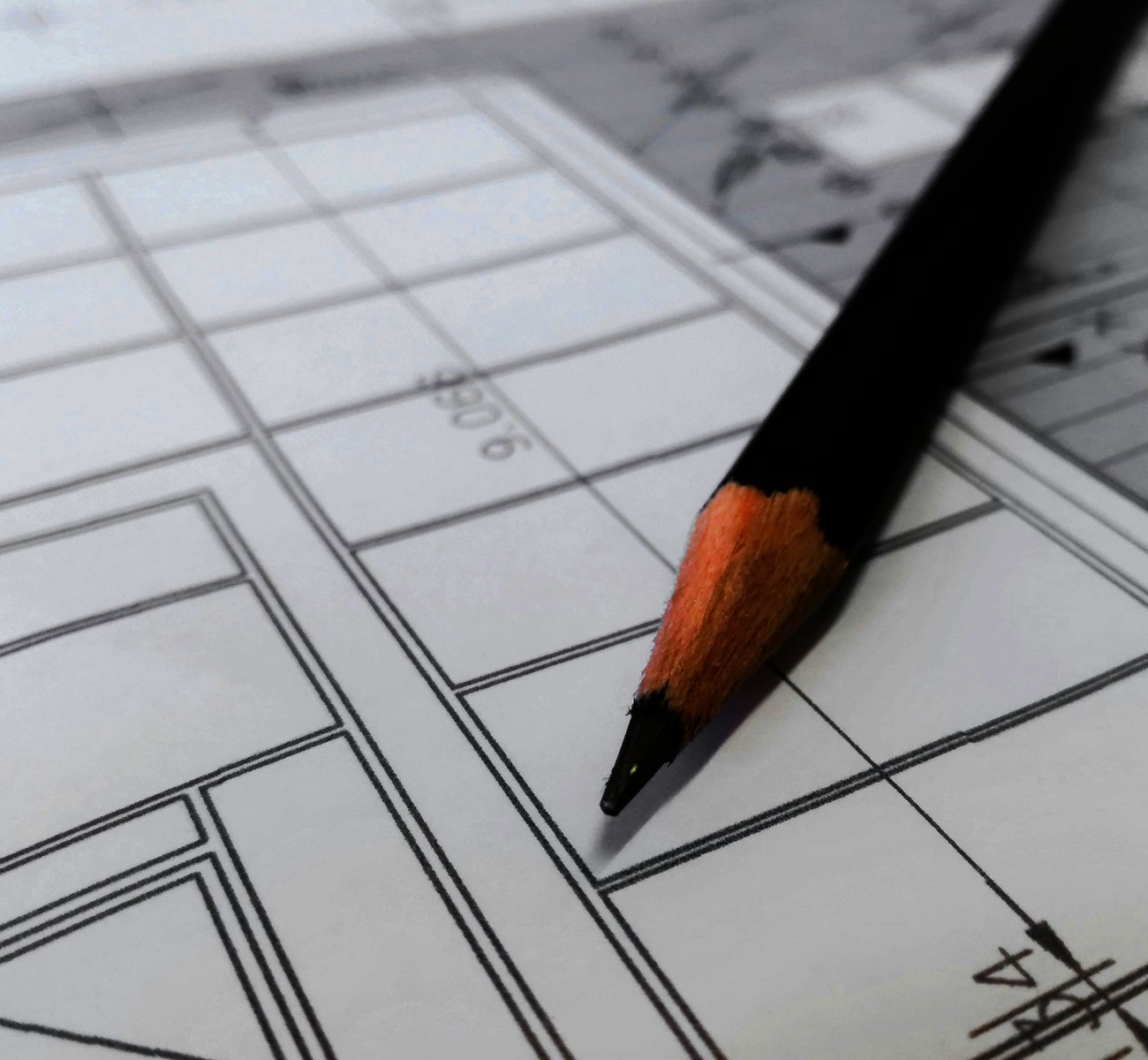 https://gardnertreeservice.net/wp-content/uploads/2025/06/planning.jpg